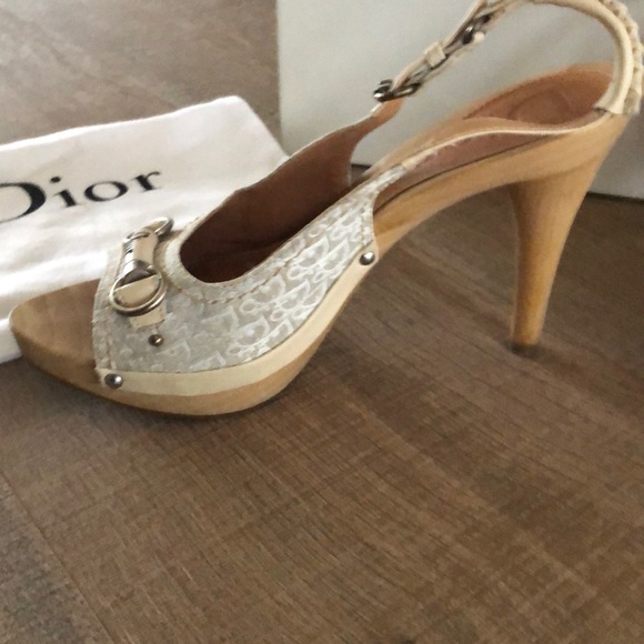 Dior “My Sandale” in color “Marron” - Picture 2 of 5